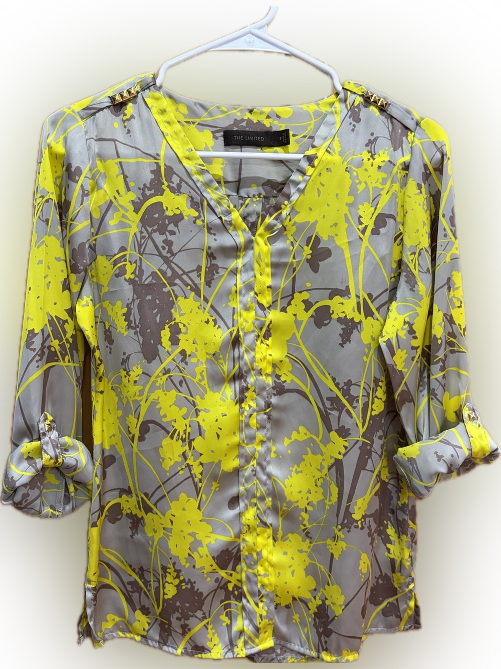The Limited Yellow and Gray Floral Satin V-Neck Button Blouse S